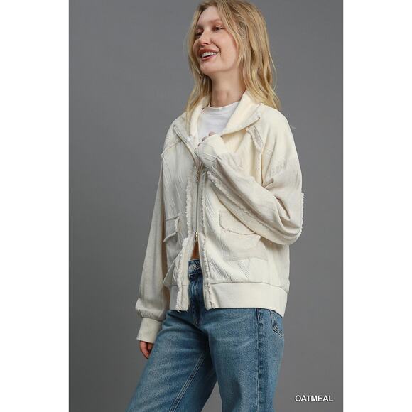 Umgee Two-Way Zip-Up Long Sleeves Front Pockets Loose Jacquard Jacket | Oatmeal - Picture 3 of 6